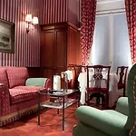 Palazzo Montebello 4*
