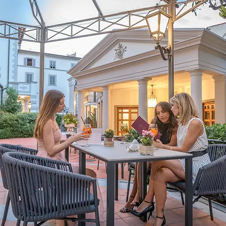 Palazzo Montebello فلورنس